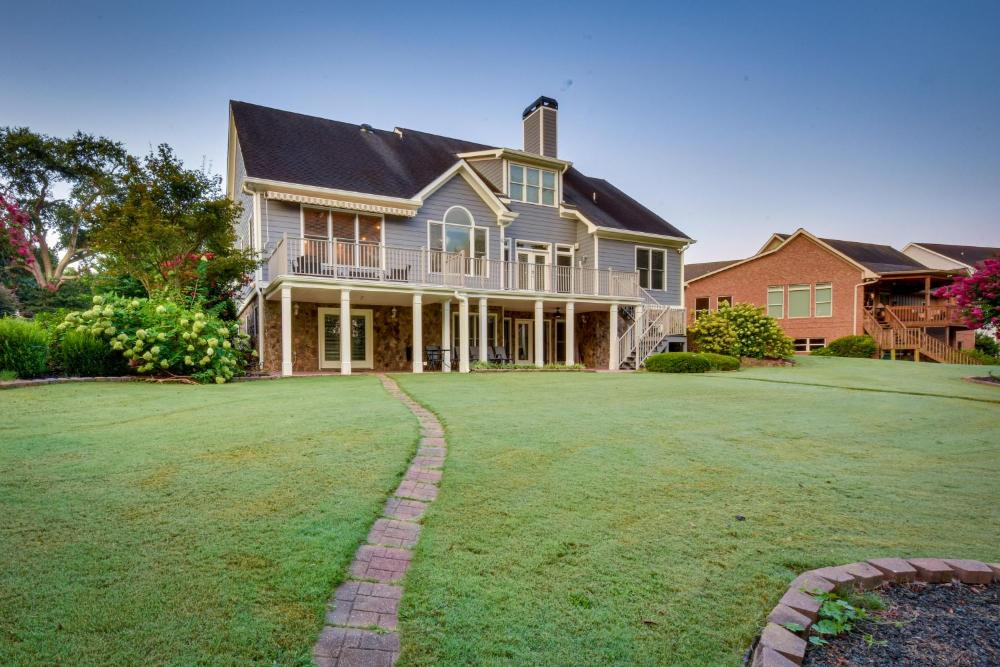 Grand Lakefront Home in Hartwell with Game Room!